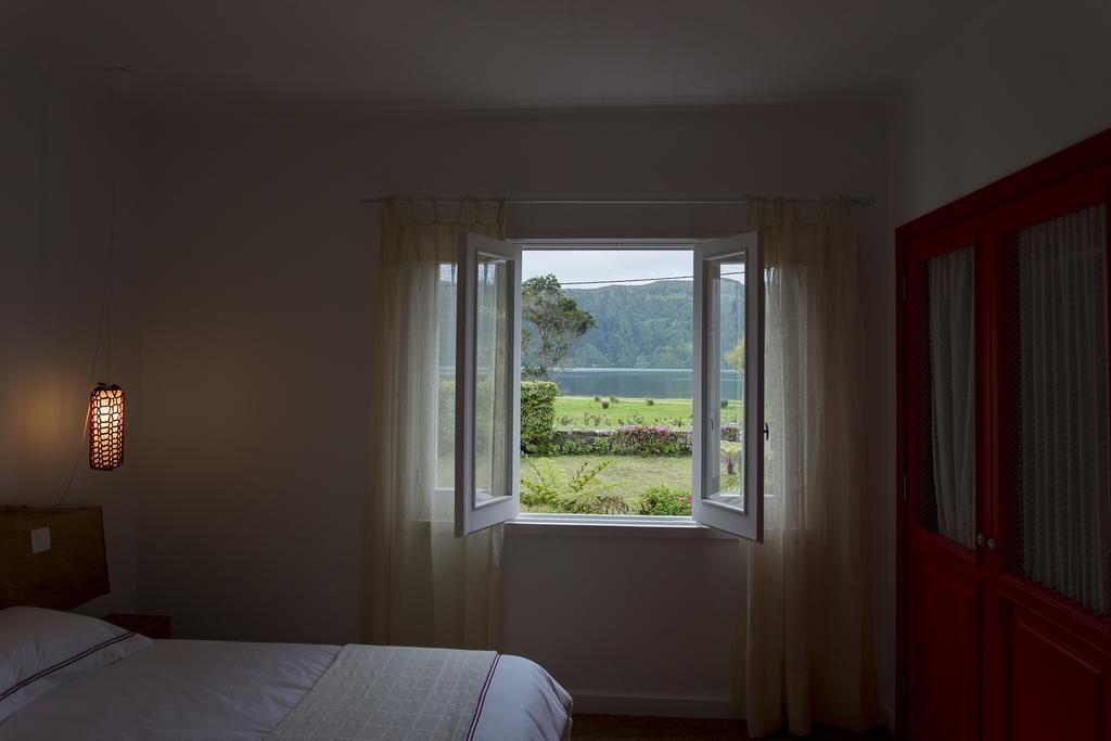 Lake View House Sete Cidades Exteriör bild